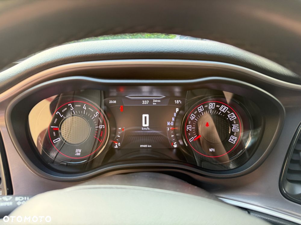 Dodge Challenger 3.6 SXT Plus - 12