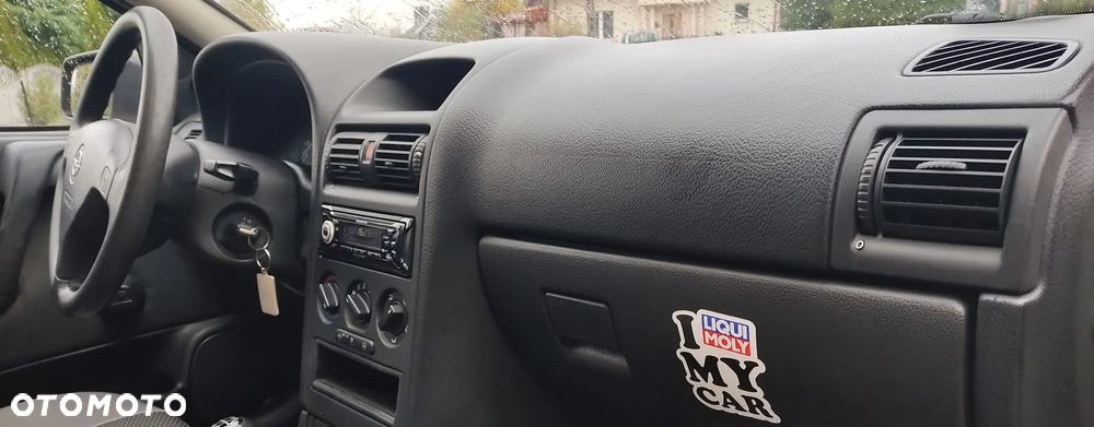 Opel Astra - 16