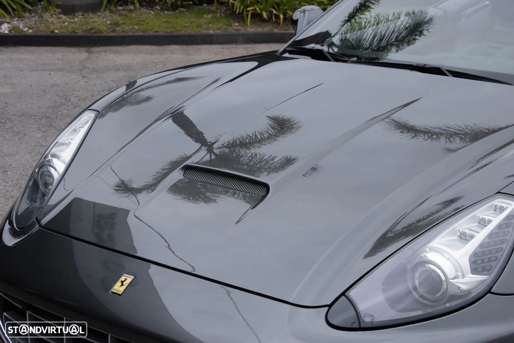 Ferrari California - 12