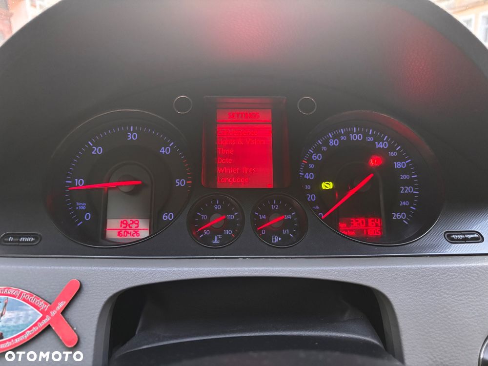 Volkswagen Passat 2.0 TDI DPF Comfortline DSG - 9