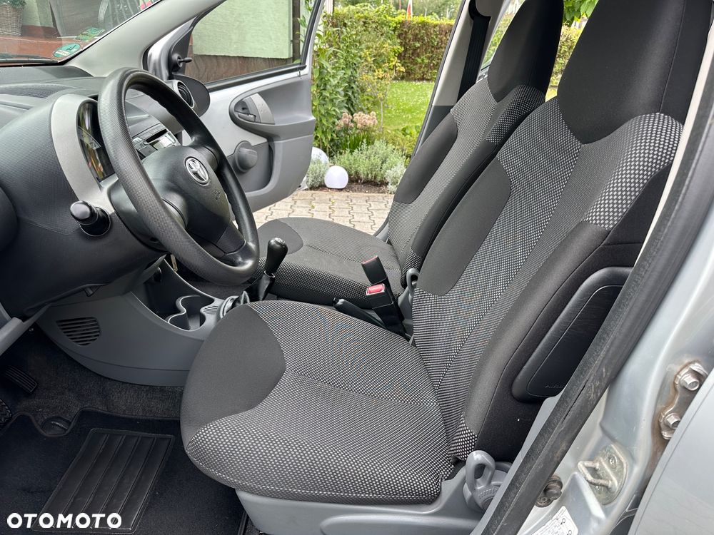 Toyota Aygo City - 25