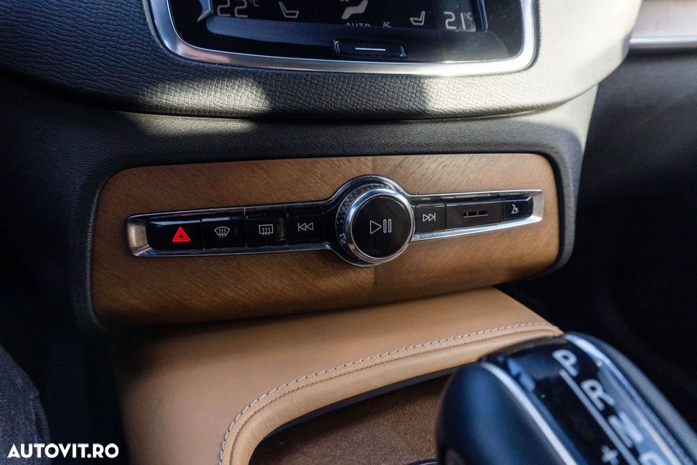 Volvo XC 90 D5 AWD Inscription - 25