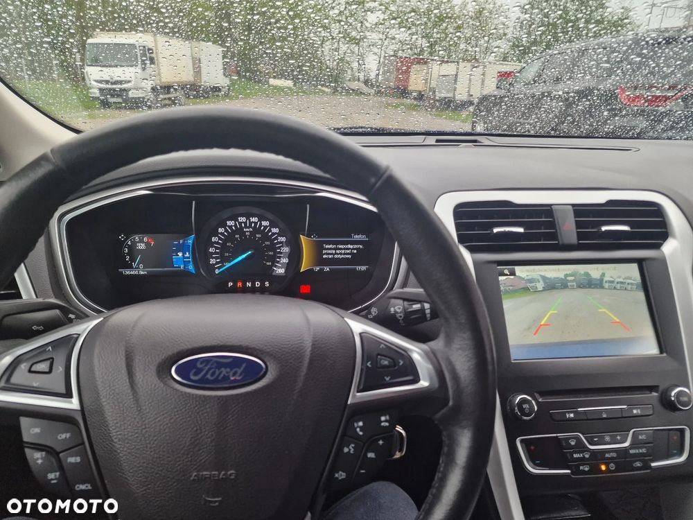 Ford Fusion - 7