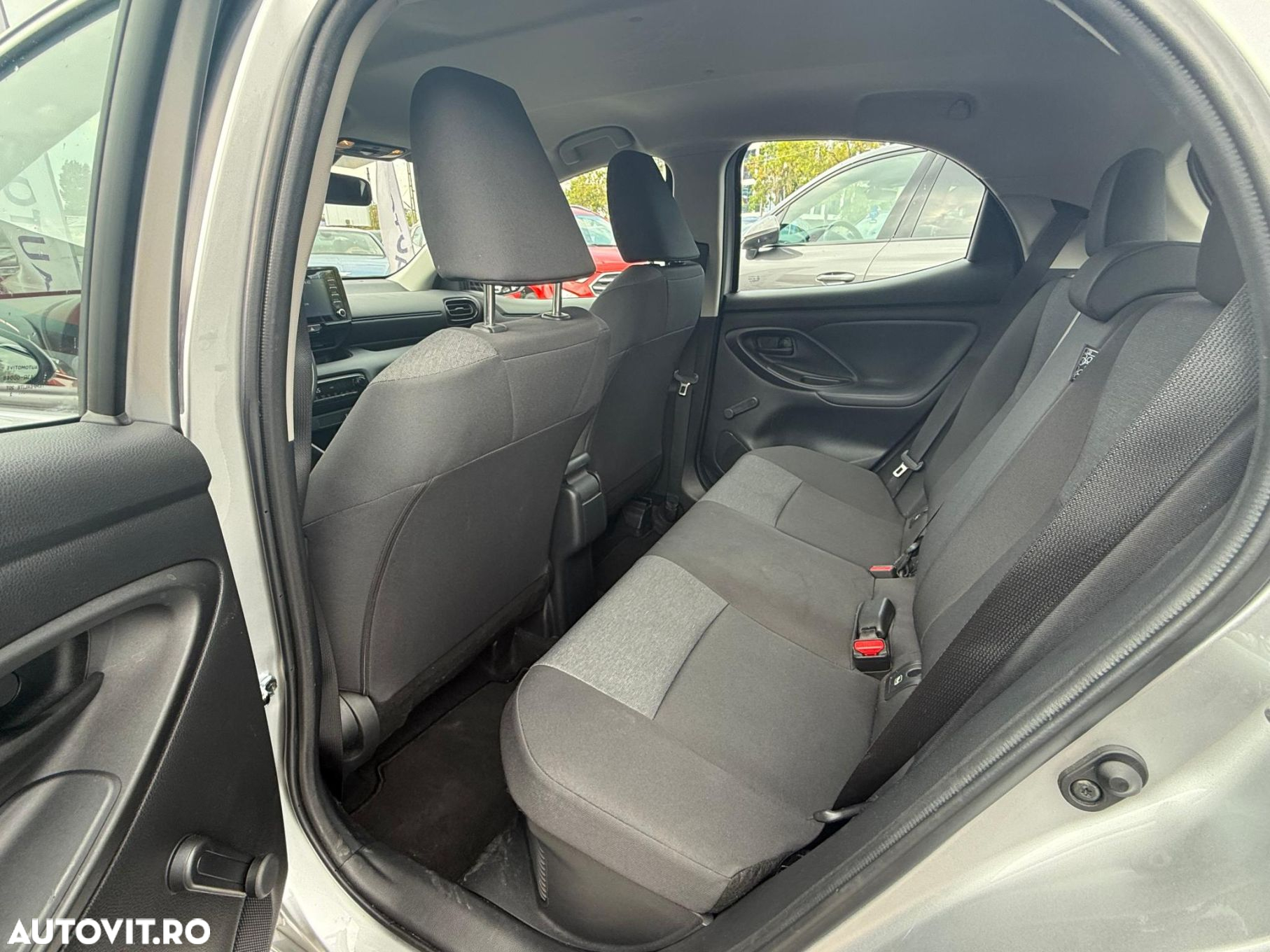 Toyota Yaris - 9