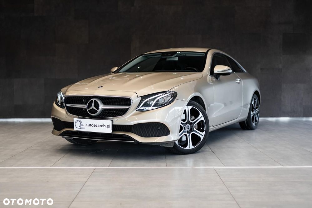 Mercedes-Benz Klasa E 200 4-Matic 9G-TRONIC - 2