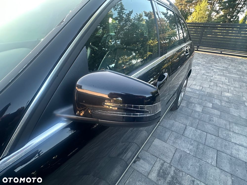Mercedes-Benz Klasa C 180 K BlueEff Elegance - 17