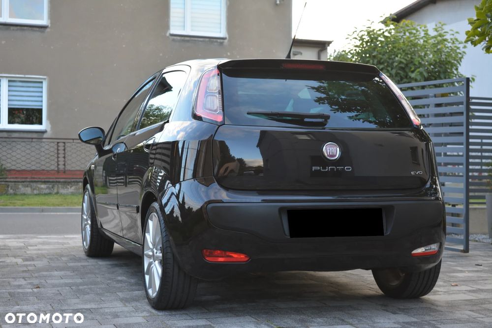 Fiat Punto Evo 2011 photo 4