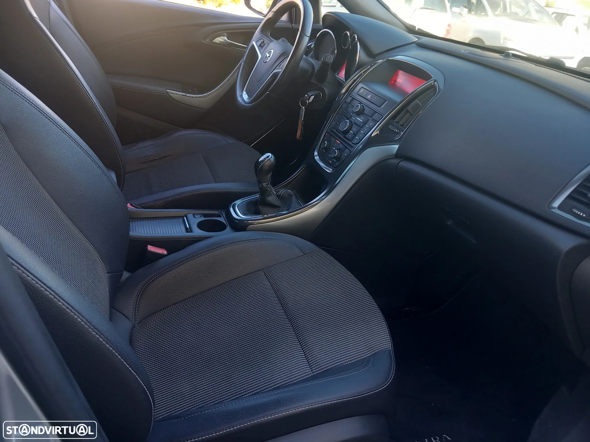 Opel Astra 1.7 CDTi Cosmo - 16