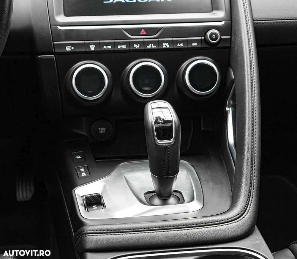 Jaguar E-Pace D150 AWD Aut. S - 21