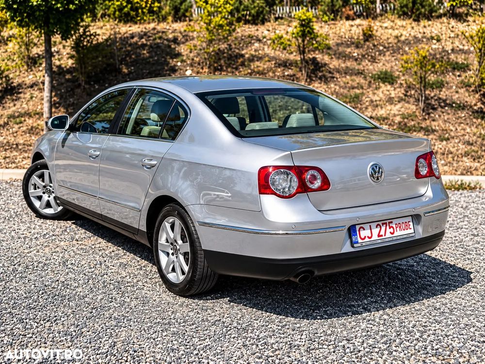 Volkswagen Passat - 5