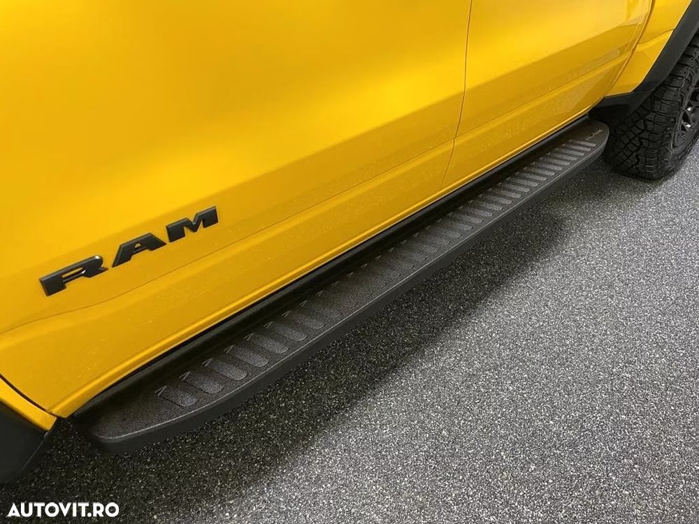 Dodge RAM - 17