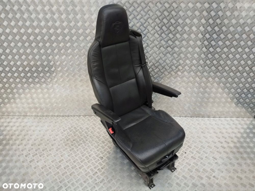 FOTEL KIEROWCY RECARO SKÓRA SCANIA - 5