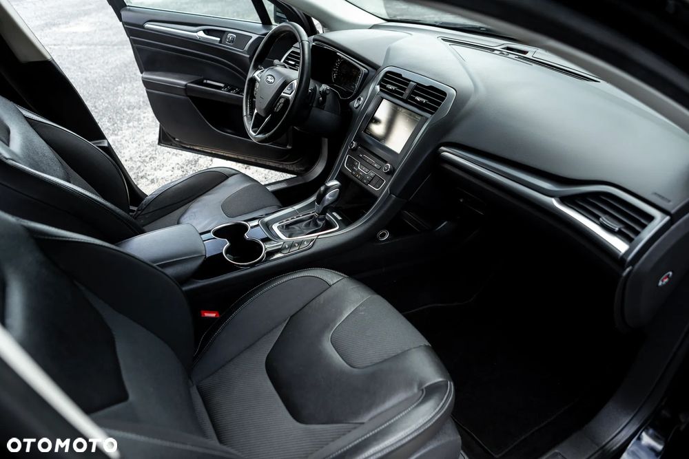Ford Mondeo - 19