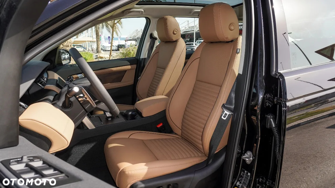 Land Rover Discovery Sport P250 Dynamic HSE - 9