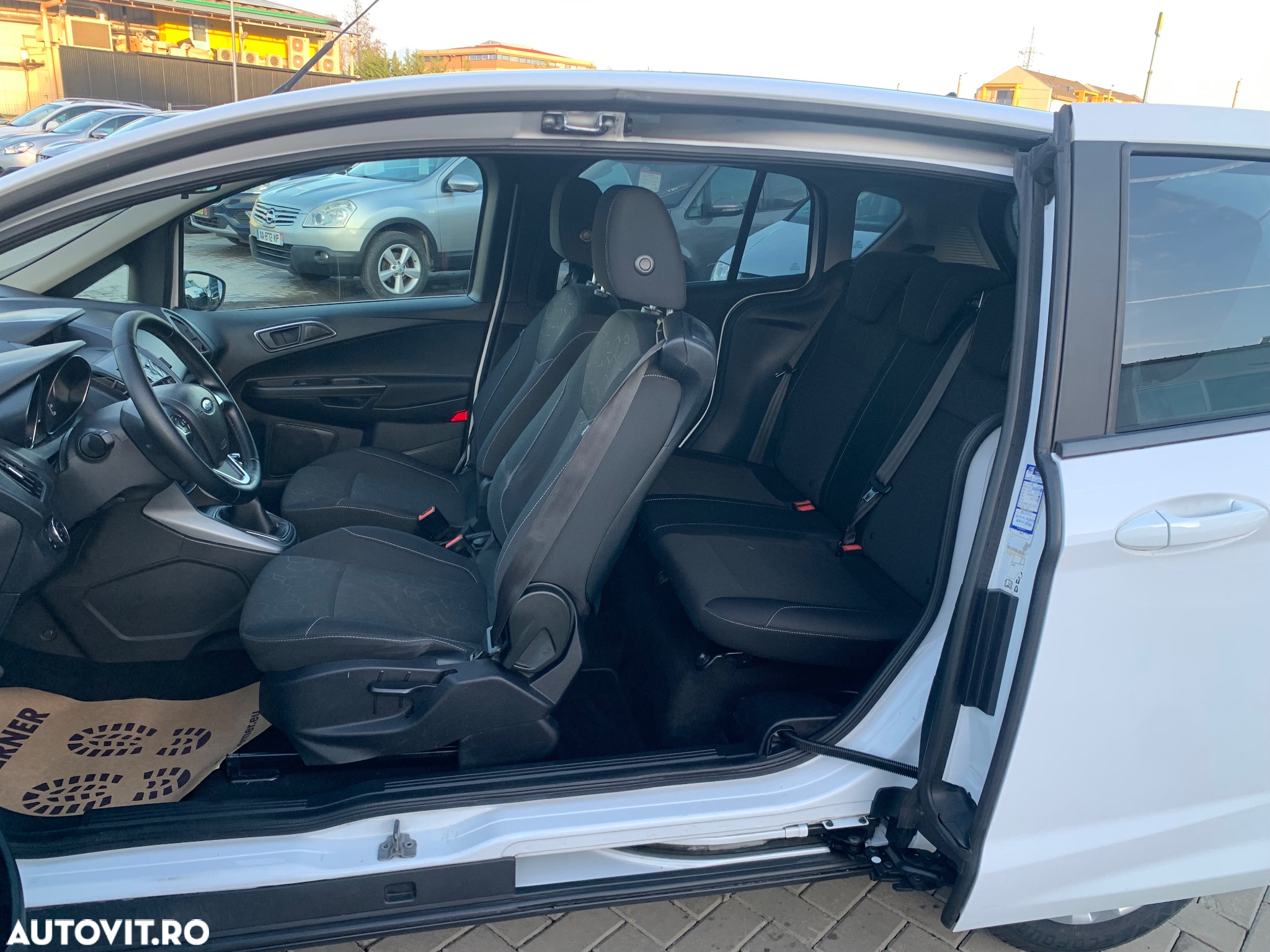 Ford B-Max 1.5 TDCi Ambiente - 13