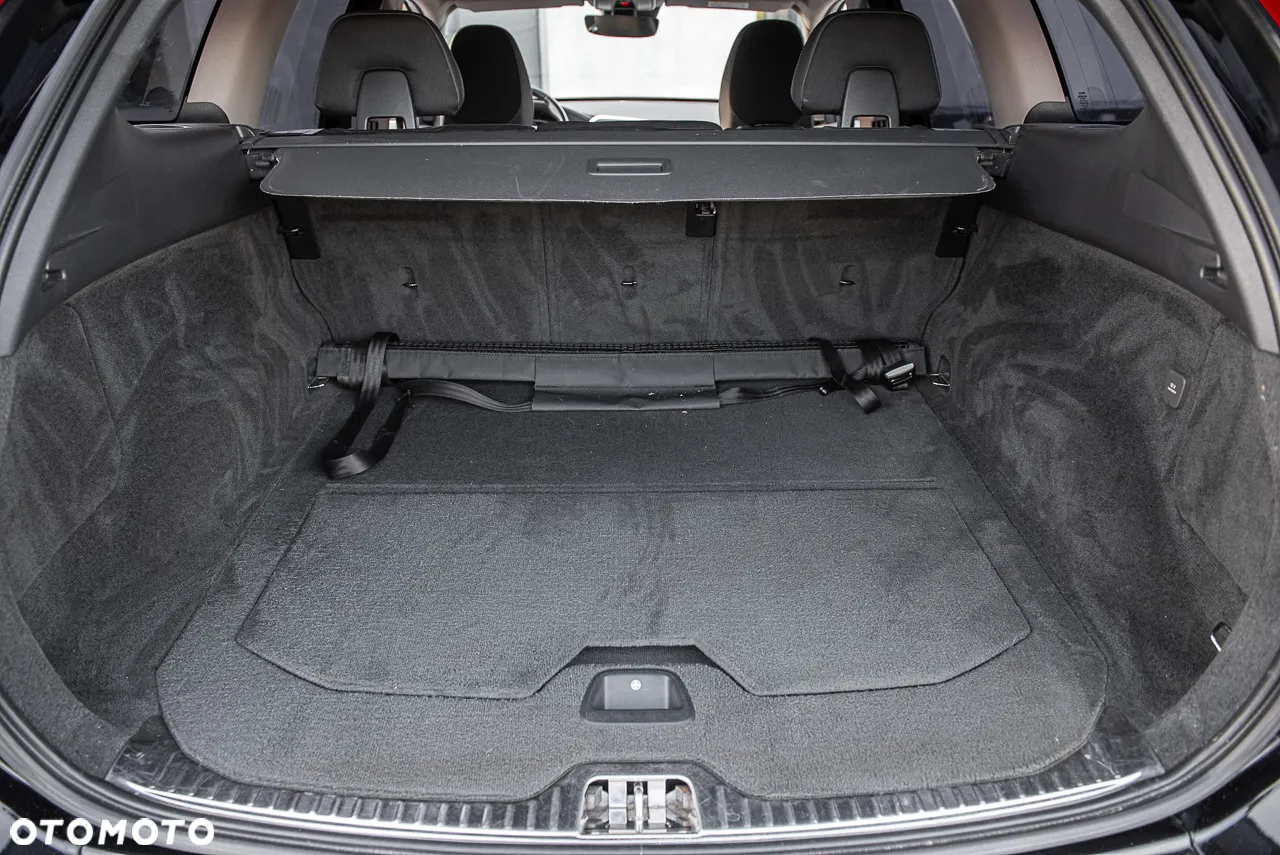 Volvo XC 60 D4 Momentum - 29