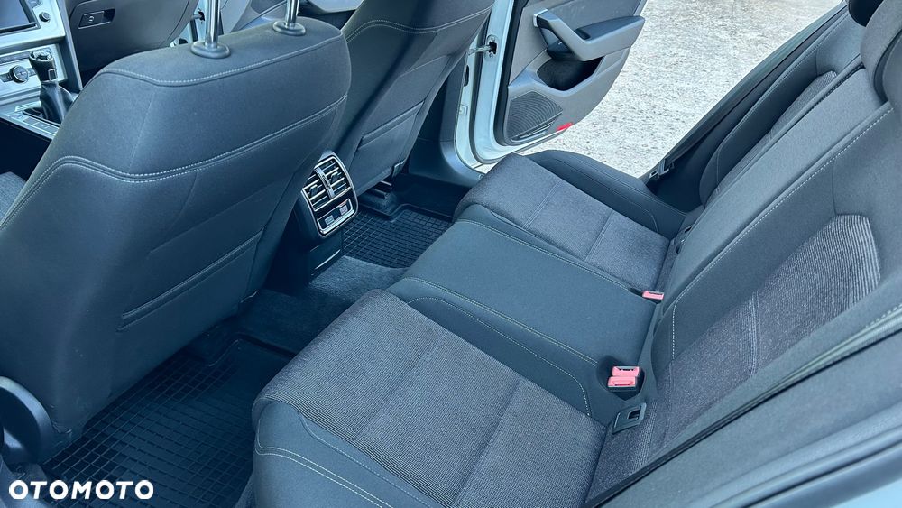 Volkswagen Passat 2.0 TDI (BlueMotion Technology) Highline - 19