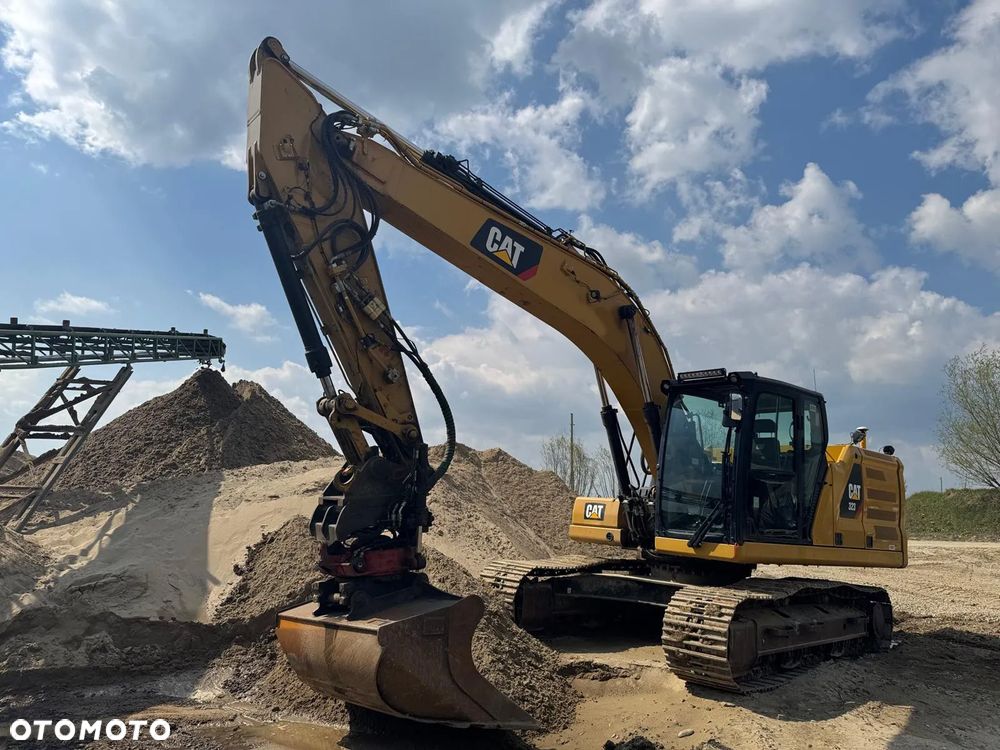 Caterpillar 323 - 2