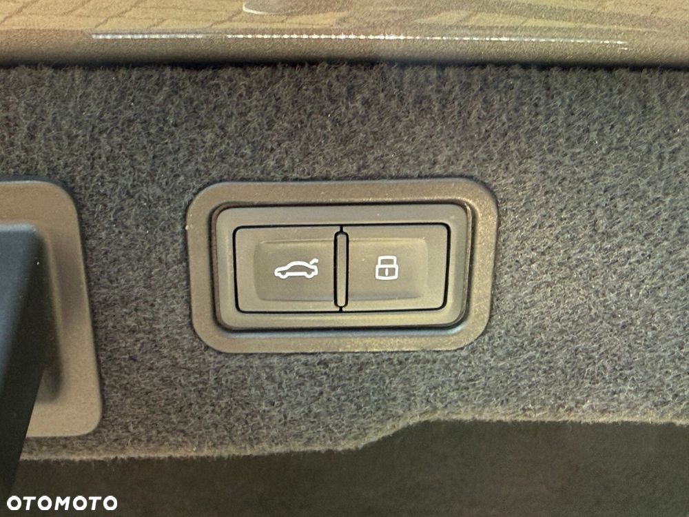 Audi A8 50 TDI mHEV Quattro Tiptr - 31
