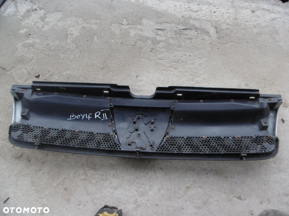 atrapa grill Boxser I LIFT 1304701070 - 4