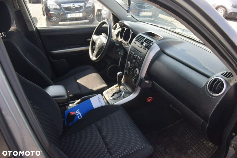 Suzuki Grand Vitara 2.0 Automatik Comfort Limited - 24