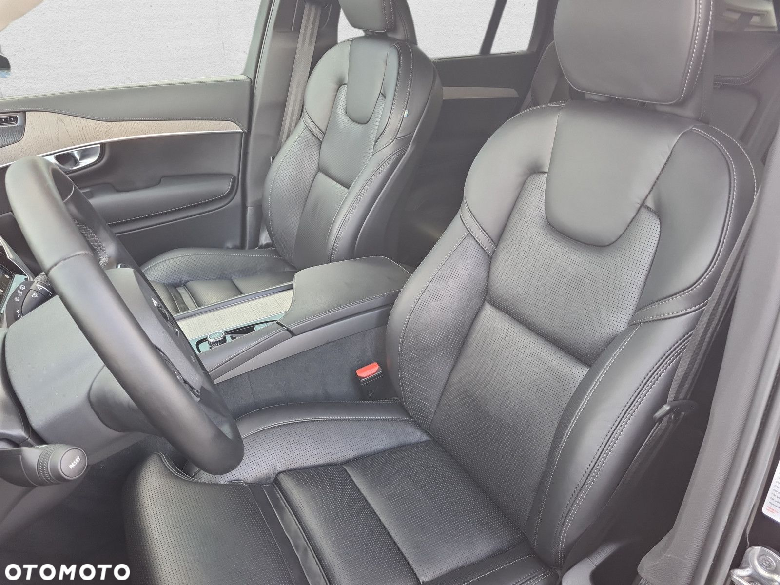 Volvo XC 90 - 18