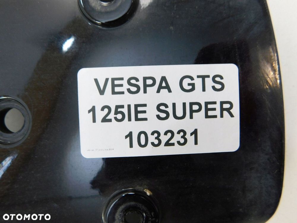 PIAGGIO VESPA GTS 125 ie SUPER MOCOWANIE TABLICY REJESTRACYJNEJ TYŁ - 5