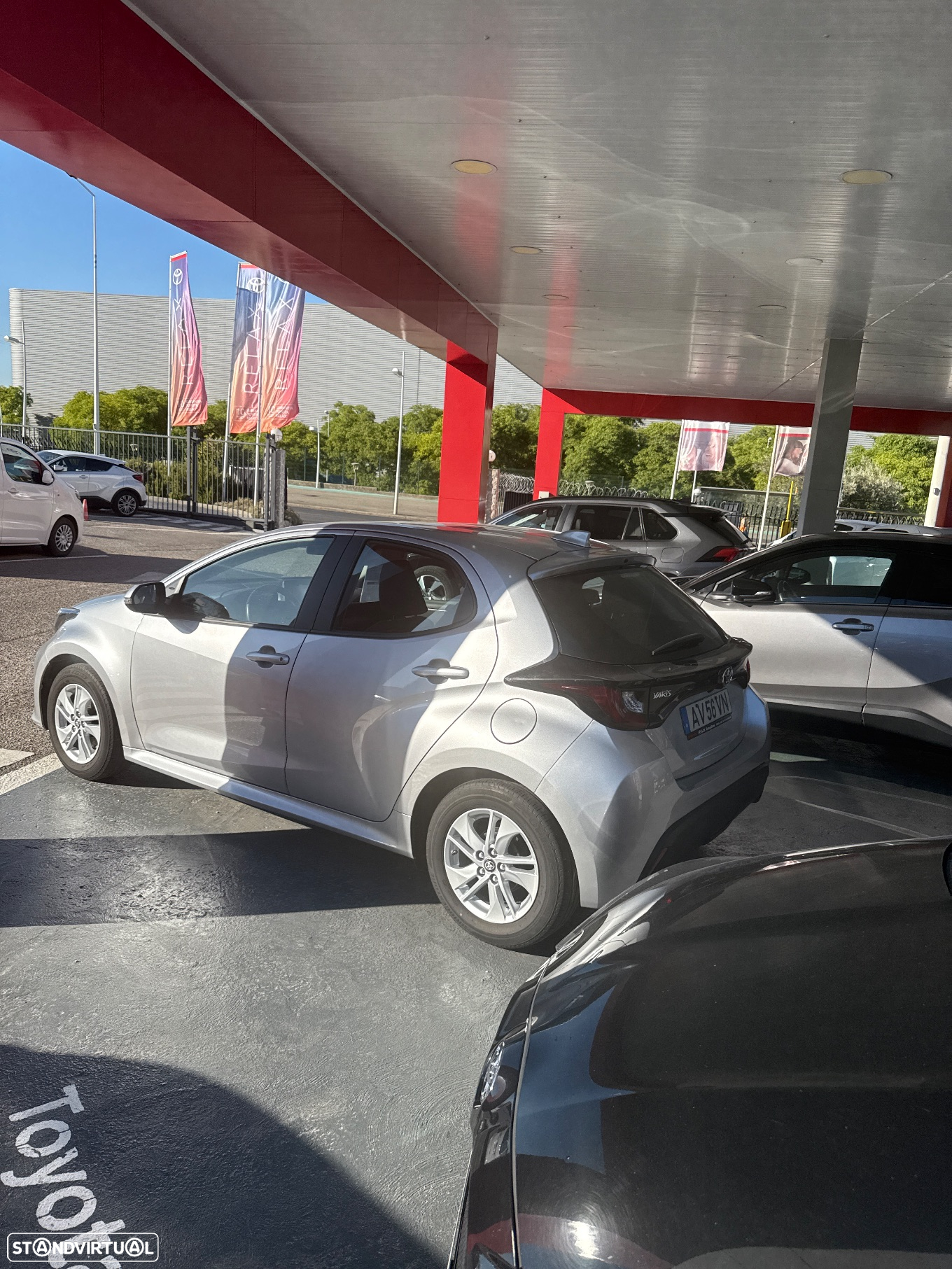 Toyota Yaris 1.0 VVT-i Comfort Plus - 4