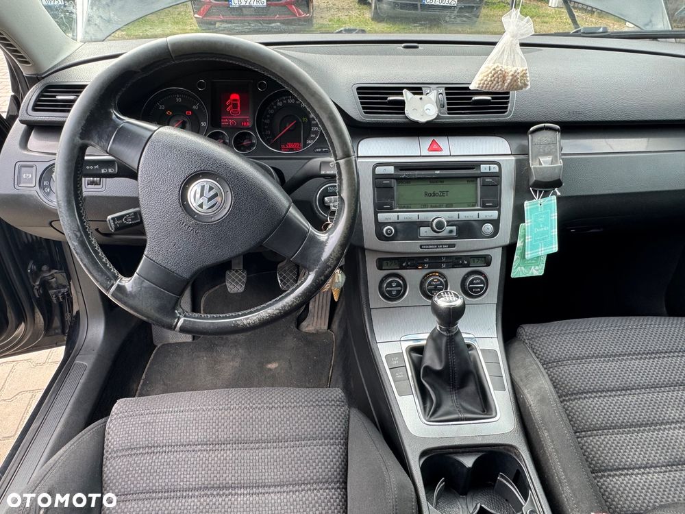 Volkswagen Passat 2.0 TDI Comfortline - 4