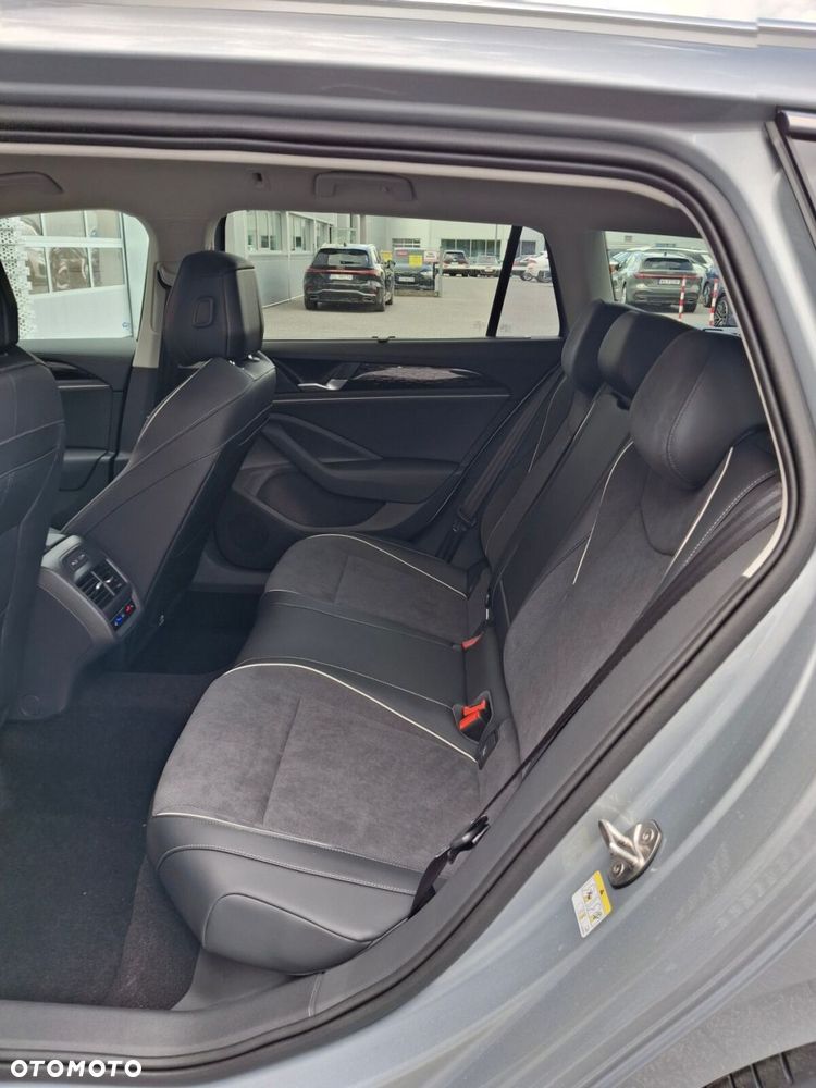 Volkswagen Passat Variant - 17