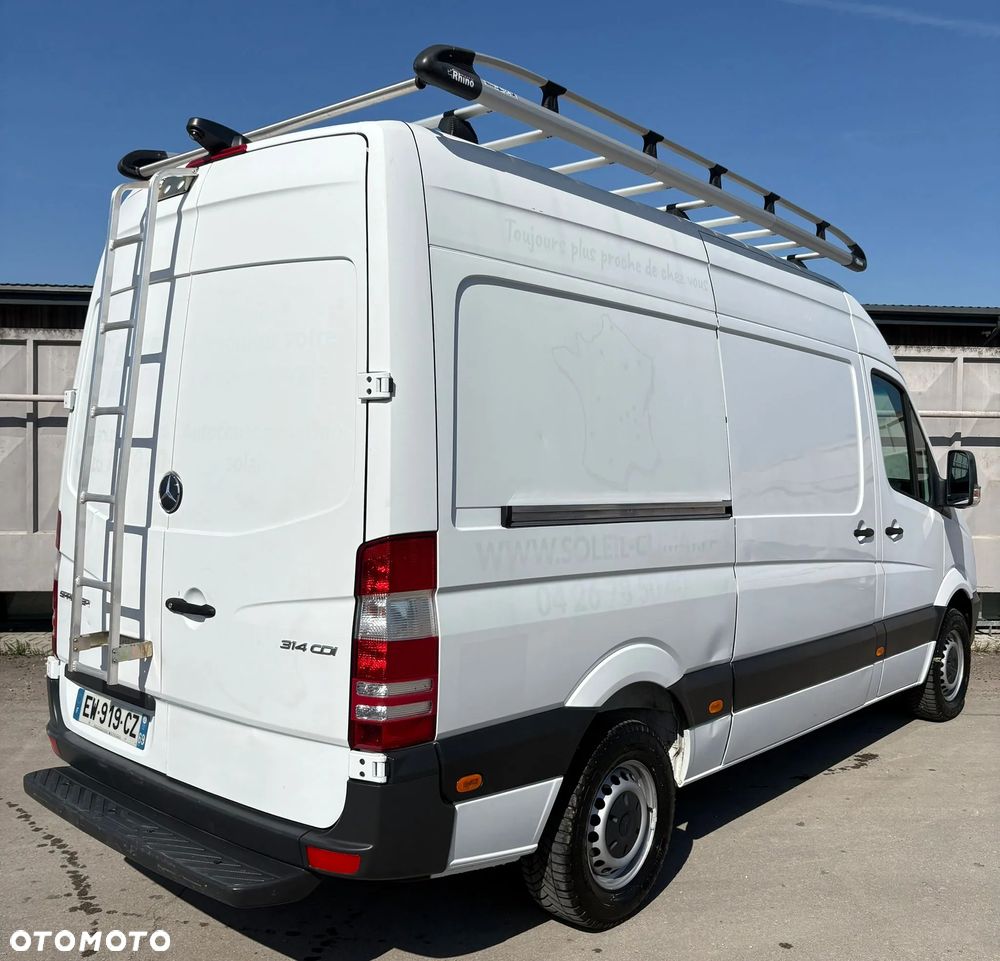 Mercedes-Benz Sprinter - 26