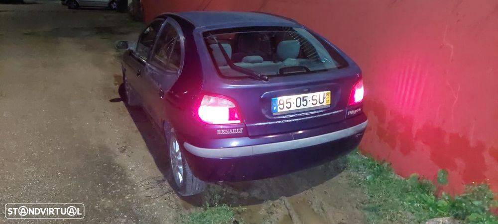 Renault Mégane Scénic ver-1-4-16v-authentic - 1