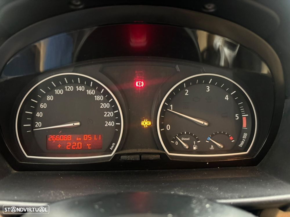 BMW X3 2.0 d - 17