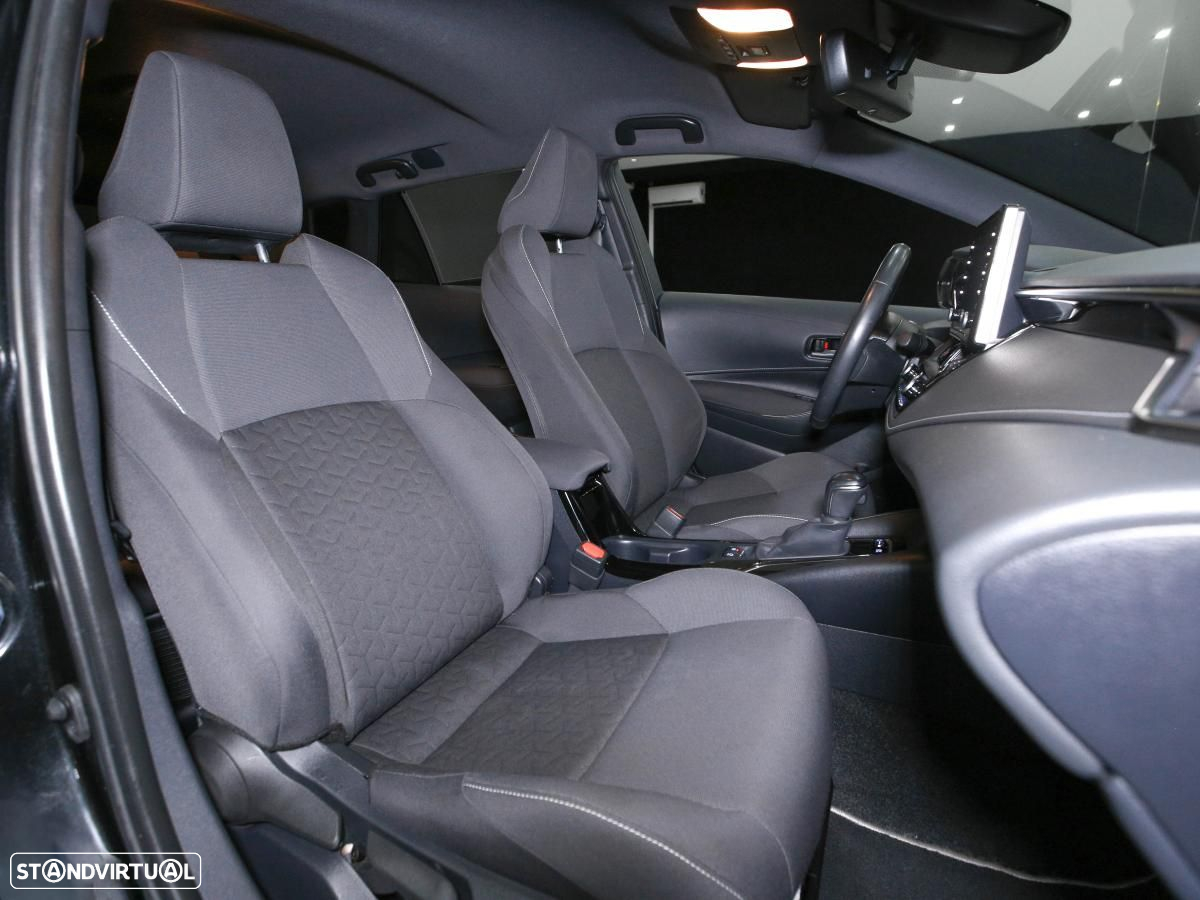 Toyota Corolla Touring Sports 1.8 Hybrid Comfort+P.Sport - 9