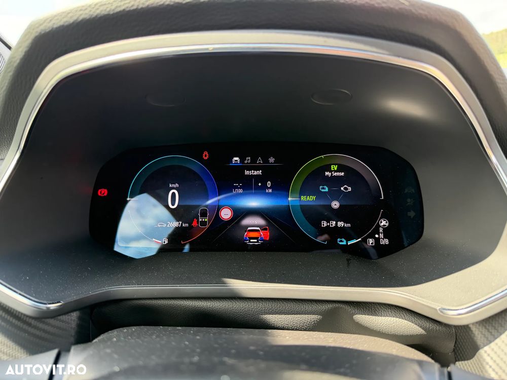 Renault Captur PHEV 160 Engineered - 25