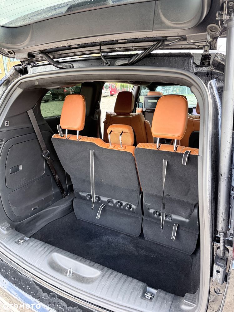 Chrysler Pacifica - 12