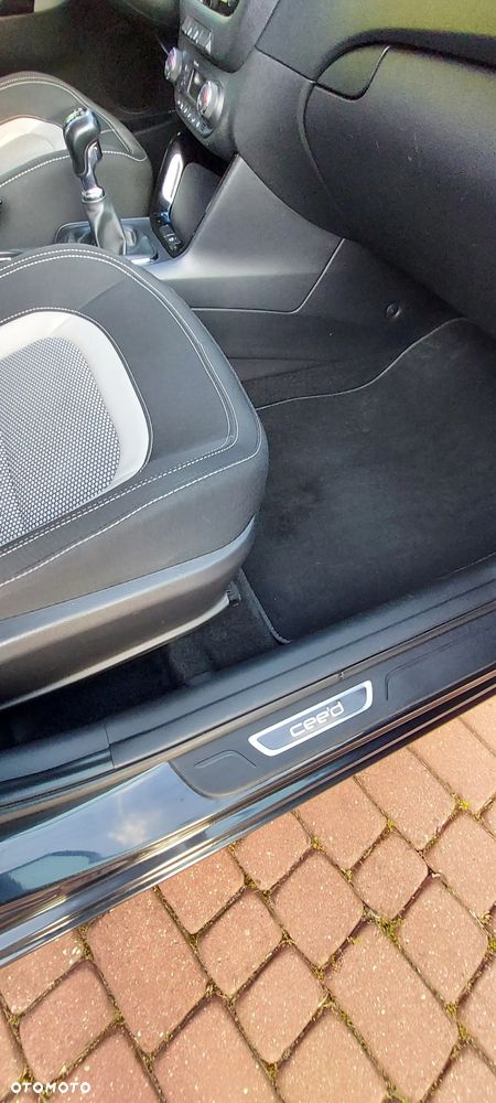 Kia Ceed 1.6 CRDi L - 7