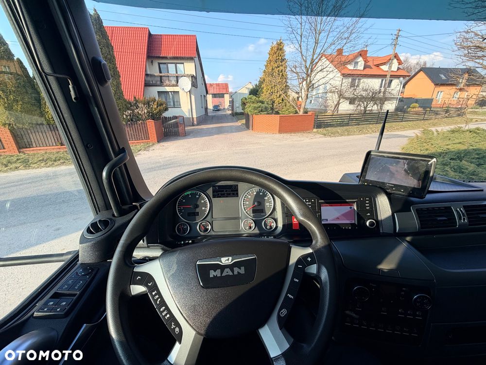 MAN MAN TGM 18.290/ IZOTERMA / OTWIERANY BOK/ /WINDA / 19 EUROPALET/ NISKI PRZEBIEG /SYPIALKA /ACC/EURO6 - 14
