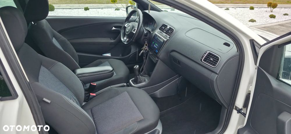 Volkswagen Polo 1.6 TDI DPF Highline - 17