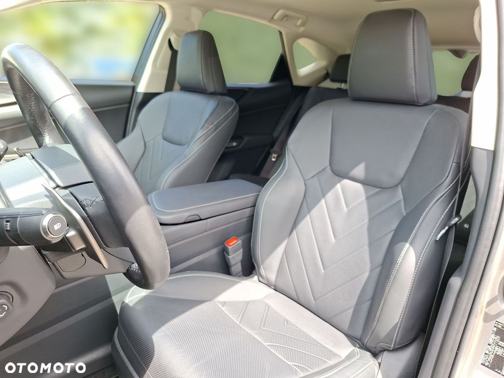 Lexus NX 350h Omotenashi AWD - 10