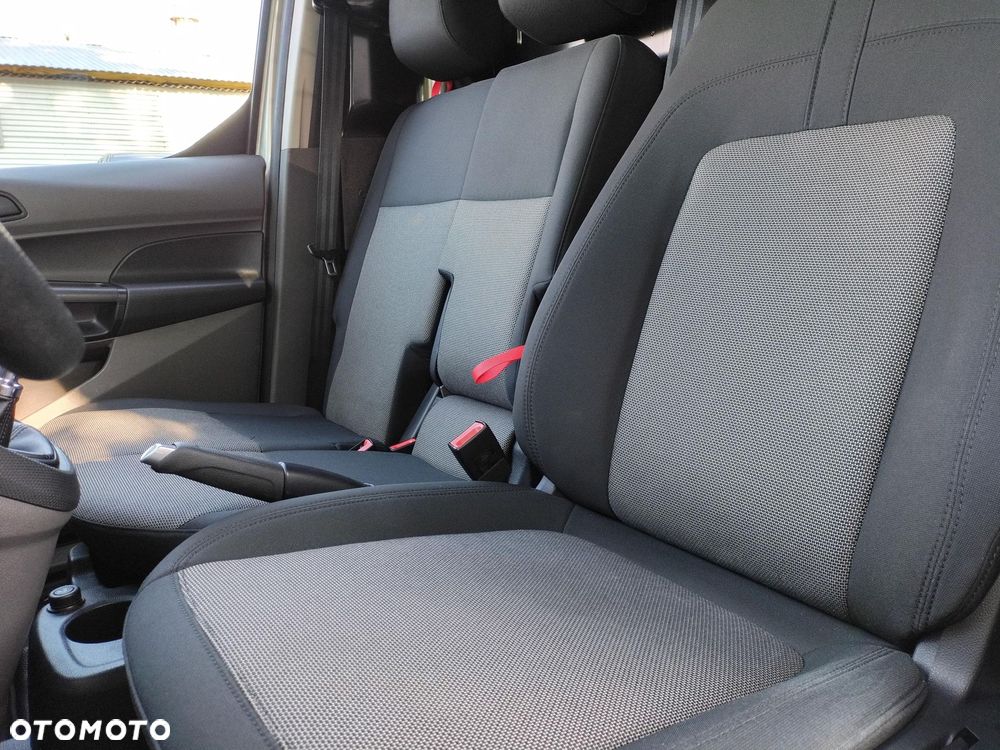 Ford Transit Connect - 25