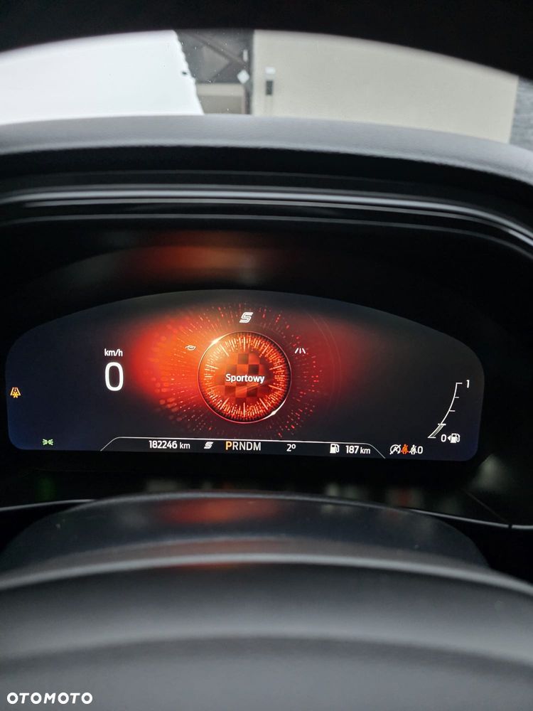 Ford Focus 1.5 EcoBlue Start-Stopp-System ST-LINE DESIGN - 21