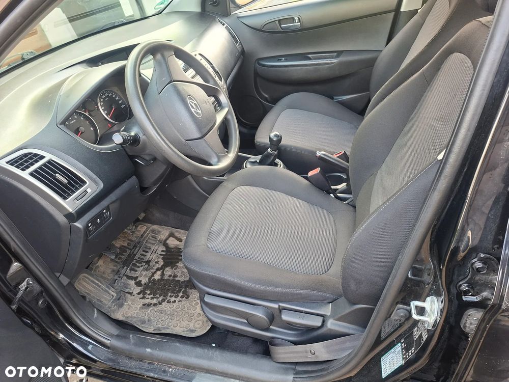 Hyundai i20 - 10