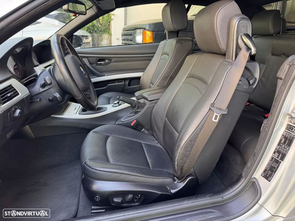 BMW 320 d Cabrio Intense - 29