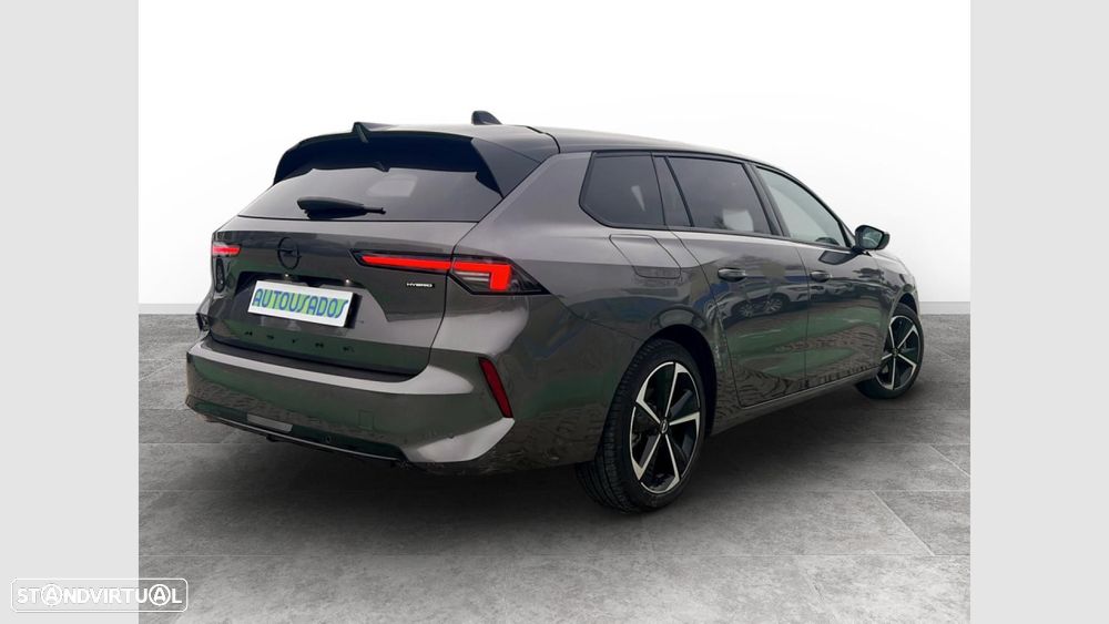 Opel Astra Sports Tourer - 4