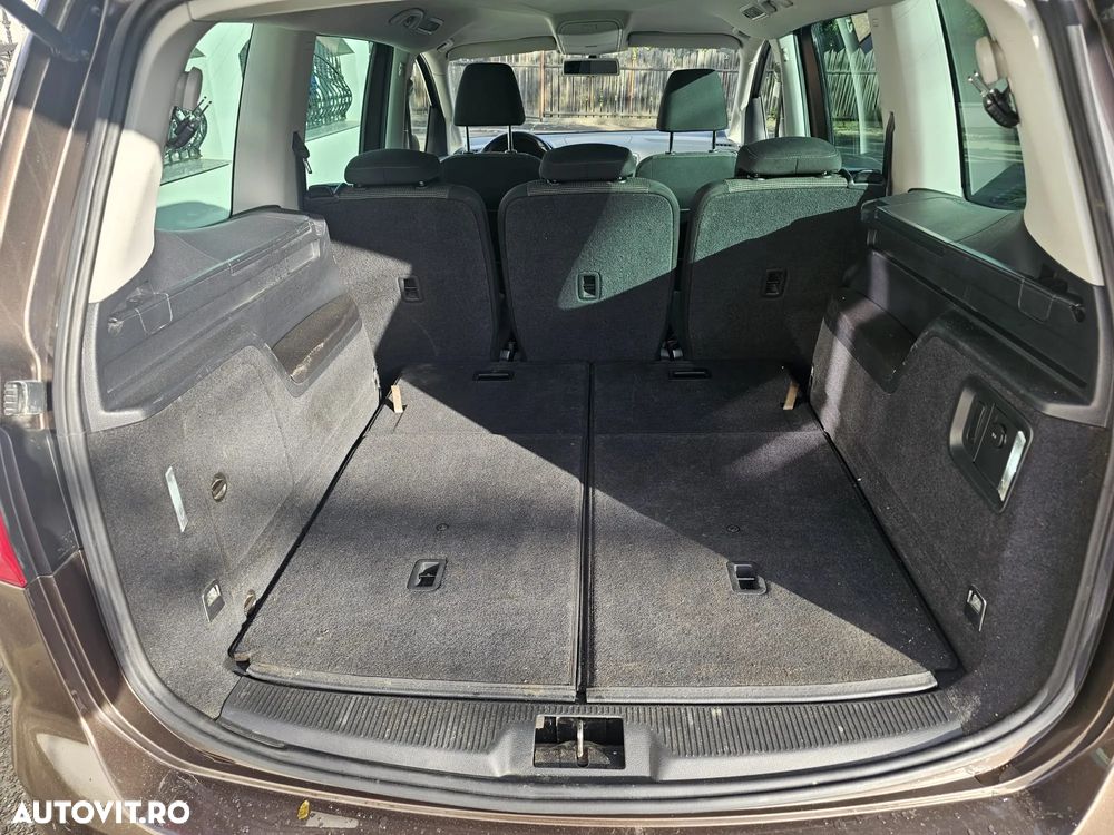 Volkswagen Sharan 2.0 TDI DSG Blue Motion Comfortline - 17