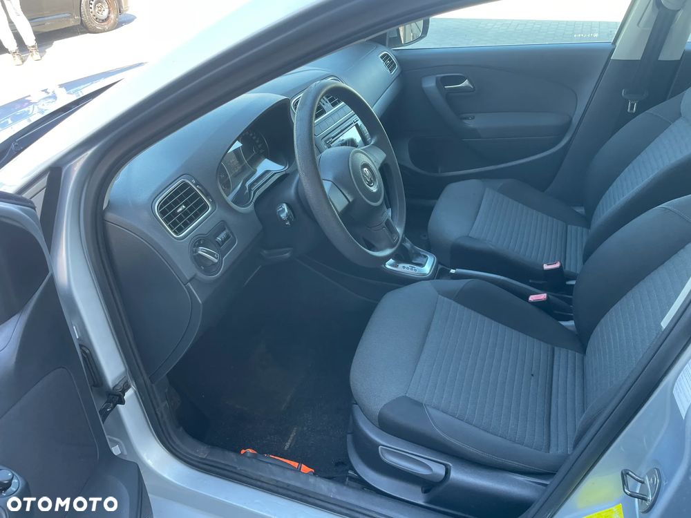 Volkswagen Polo 1.4 DSG Team - 14