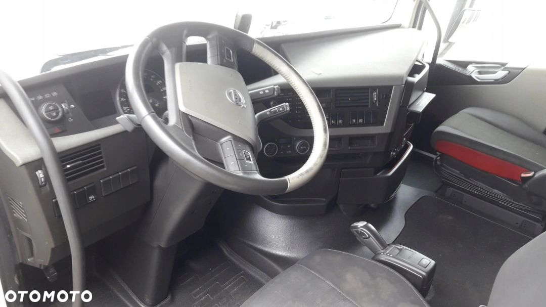 VOLVO FH4 KABINA GLOBETROTTER EURO6 KOMPLETNA 2015 - 6
