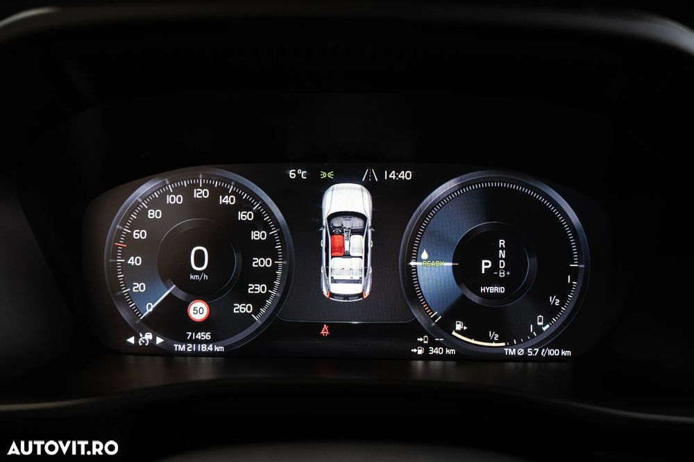 Volvo XC 40 Recharge T4 Twin Engine AT7 Inscription Expression - 25