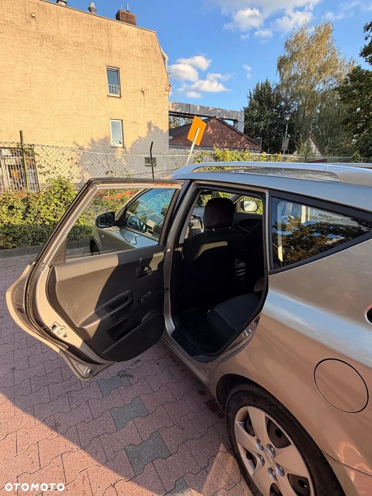Kia Ceed - 12